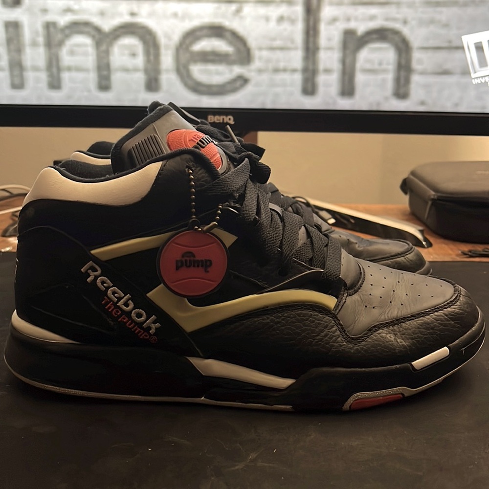 Reebok Pumps Sz 9.5